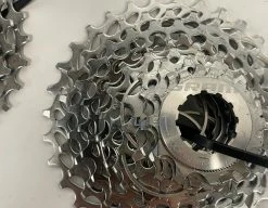 Lot De 4 Cassettes D'Occasion SRAM FORCE 22 PG 1170 11 Vitesses -Vélos Boutique IMG 8003 scaled